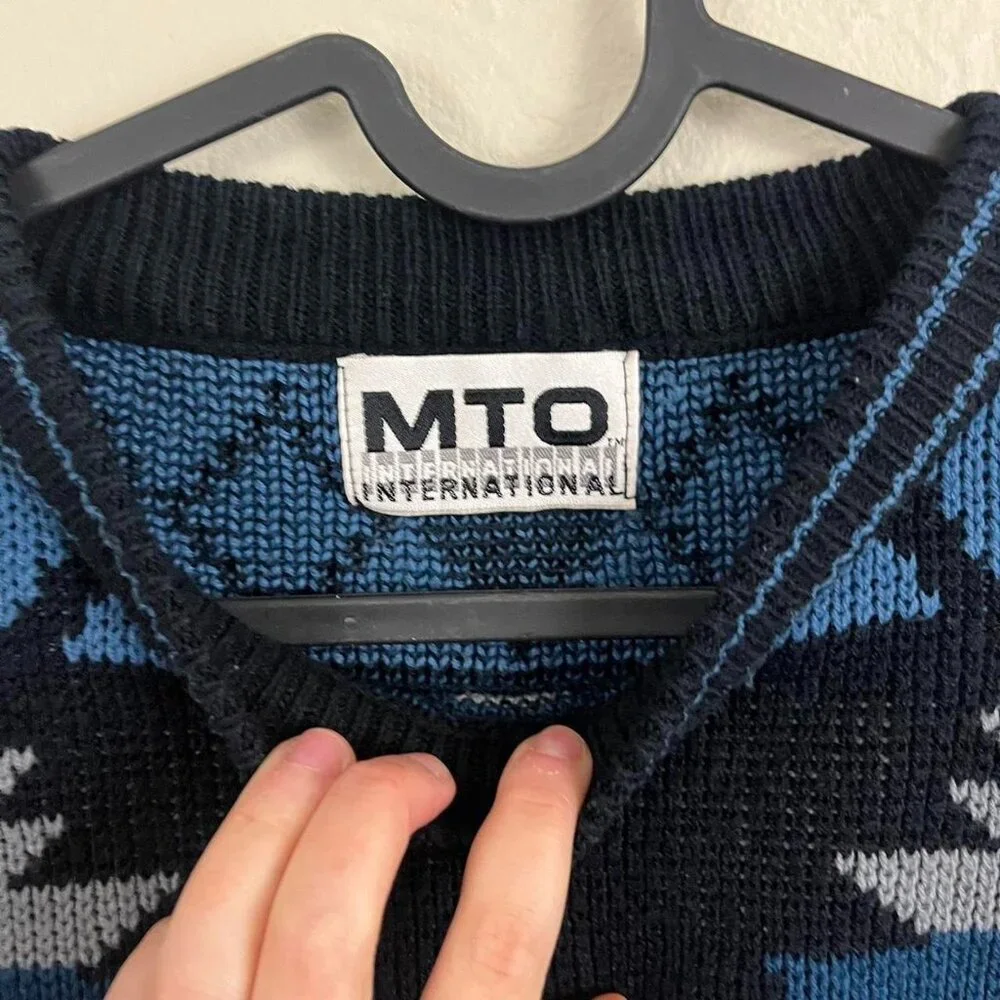vintage 90s geometric quirky retro indie boxy acrylic knit sweater